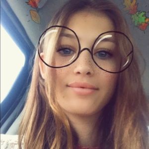 Meet your Posher, Ivy